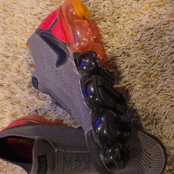 Nike Vapor Max - Picture 2 of 7